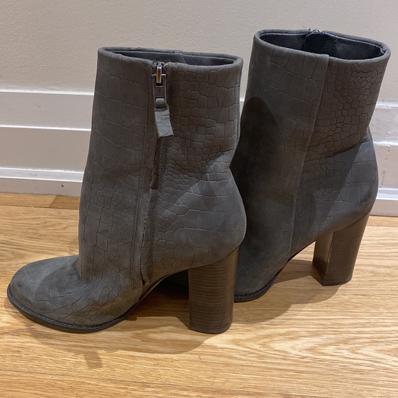 Grey suede snakeskin print Sam Edelman booties - Picture 2 of 3